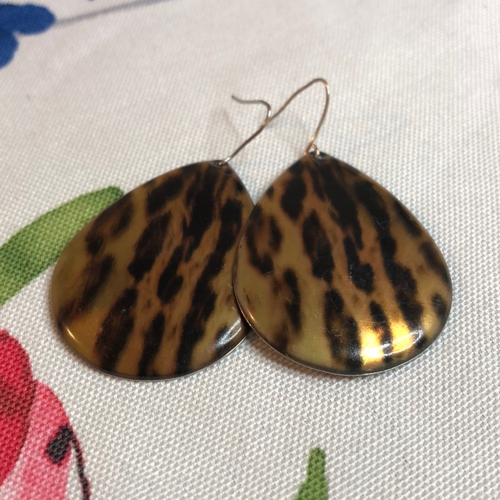 VTG leopard print earrings